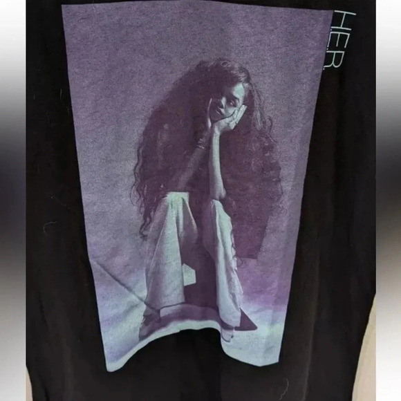 *Final Price* New With Tags H.E.R. Large Graphic T shirt R&B / Soul Music NWT - Picture 2 of 5